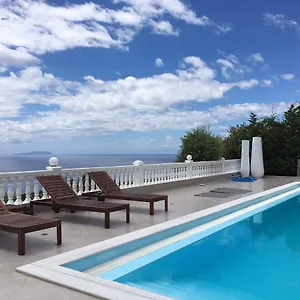 https://golden-view-residence.albaniahotels.org